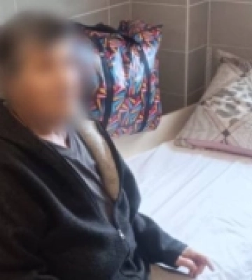 Волонтери евакуювали маломобільну жительку селища Козацького Херсонської області