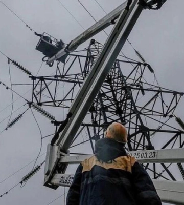 За тиждень ДТЕК повернув світло для 107 тисяч сімей, що були без електроенергії через обстріли