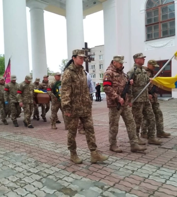 Сумчани попрощалися із двома захисниками