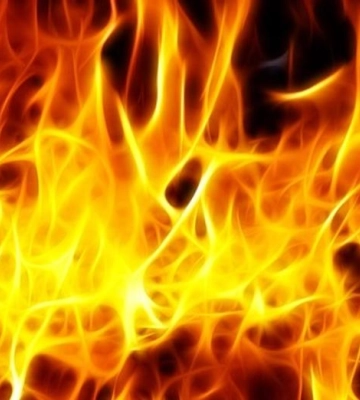 Окупанти вдарили по птахофабриці під Харковом, там пожежа – Синєгубов