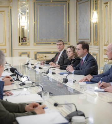 США готують додатковий пакет військової допомоги Україні, який включатиме бронетехніку, - Politico