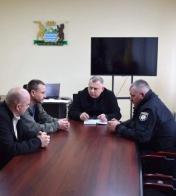 В Рахові відбулася важлива зустріч щодо надання допомоги ветеранам та їх родинам