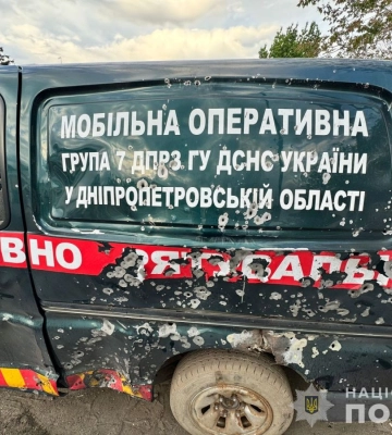 Поліцейські та рятувальники потрапили під ворожий вогонь у Нікополі