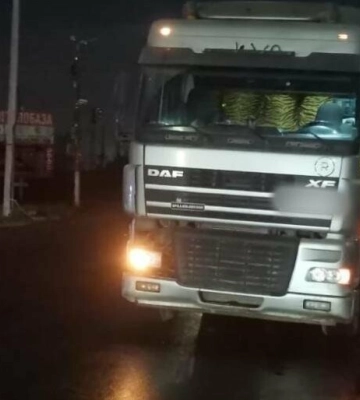 В Одеському районі автомобіль збив чоловіка, який переходив дорогу у забороненому місці