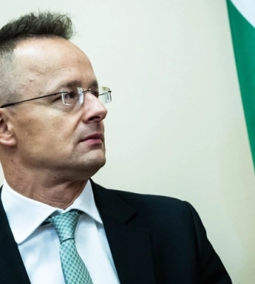 Угорщина погрожує заблокувати 2 мільярди євро допомоги Україні