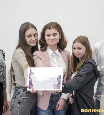 Вчилися писати проєкти та реалізовувати ідеї: у Луцьку – школа проєктного менеджменту для школярів. Фото