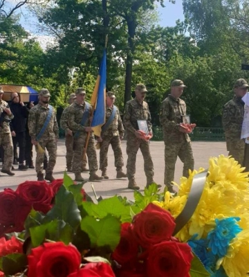 У Кропивницькому попрощалися із двома загиблими воїнами
