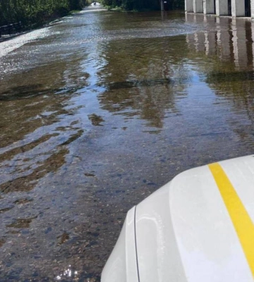 На Київщині стався перелив води через дамбу
