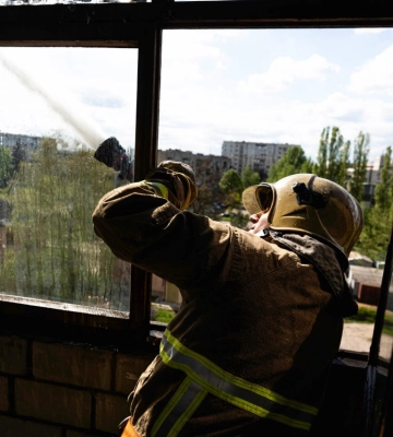 У Сумах гасили пожежу в житловому секторі
