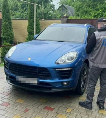 Вимагав 200 тисяч доларів: правоохоронцю повідомили про підозру у незаконному збагачені