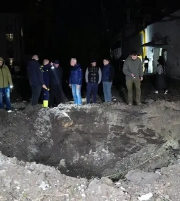 В результате ночного удара по Харькову ранены два человека, оккупанты нанесли удары и по центру Золочева