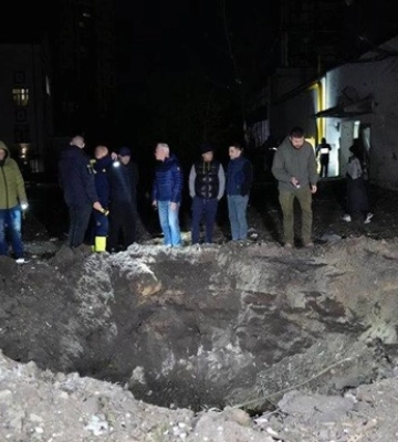 На Харьковщине российские ракеты попали в центр Золочева, повредив админздания