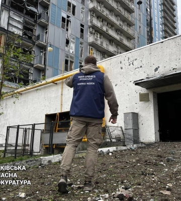 У Харкові окупанти поцілили балістикою у житловий комплекс