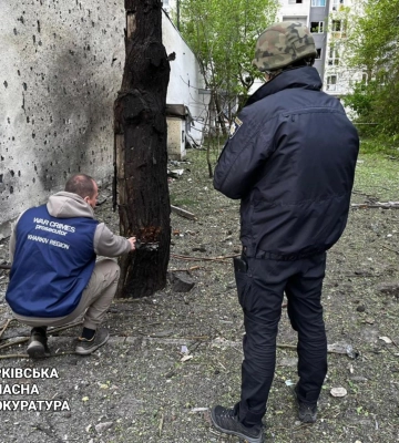 Окупанти запустили по центру селища Золочів на Харківщині дві ракети С-300