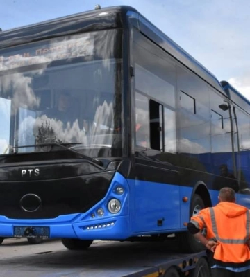 До Миколаєва прибули ще два нові тролейбуси з автономним ходом