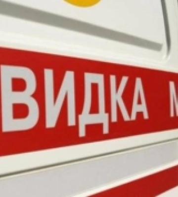 У Рівненському районі серед вулиці чоловік втратив свідомість