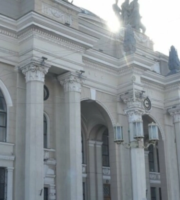 Через обстріл Одеси затримуються потяги далекого та приміського сполучення