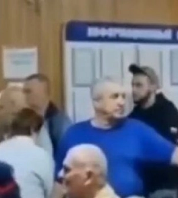 Кадыровец-"освободитель" ругается на дончан в поликлинике: "Вы все ох#ели, бл#дь!". ВИДЕО