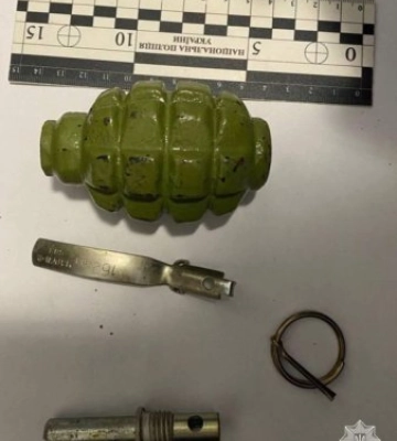 У Закарпатті затримали чоловіка, який погрожував свої дружині гранатою