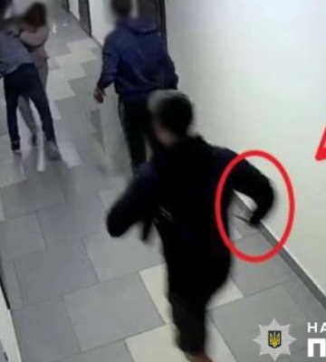 У Києві нетверезий чоловік під час бійки поранив ножем супротивника