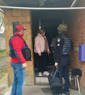 Із села на Харківщині примусово евакуювали сім’ї із дітьми