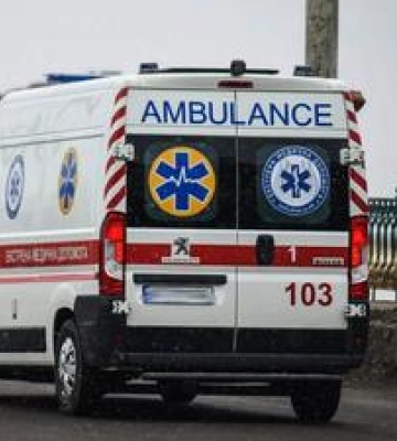Півгодини реанімували: на Полтавщині на березі річки помер підліток