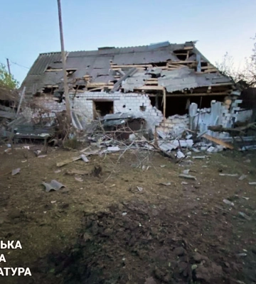 Окупанти запустили по центру селища Золочів на Харківщині дві ракети С-300