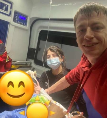 На Одещині жінка народила у кареті швидкої допомоги