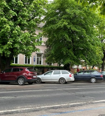 В Ужгороді зʼявляться ще близько 150 місць на ще одній платній парковці