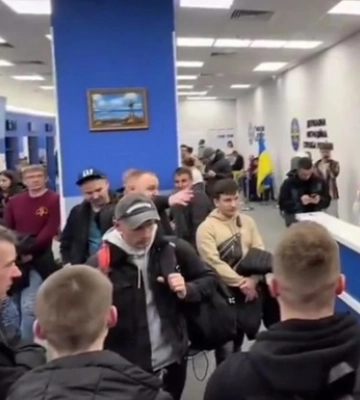 "Консульский котел": Бунт украинцев в Варшаве "Консульский котел": Бунт украинцев в Варшаве