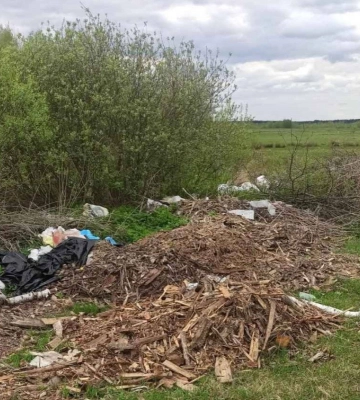 На Волині мешканці громади поробили стихійні смітники