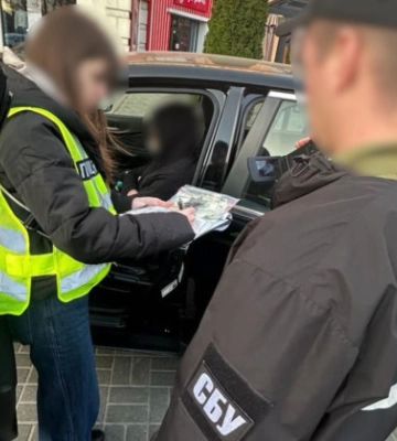 15000 долларов за незаконное пересечение государственной границы: в Черкасской области разоблачена схема