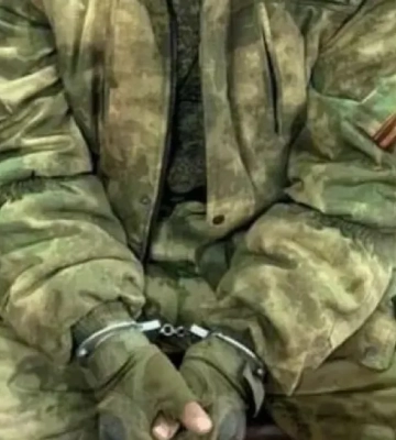&quot;Выковыривали&quot; из лисьей норы: ВСУ взяли в плен группу россиян возле Часова Яра. ВИДЕО