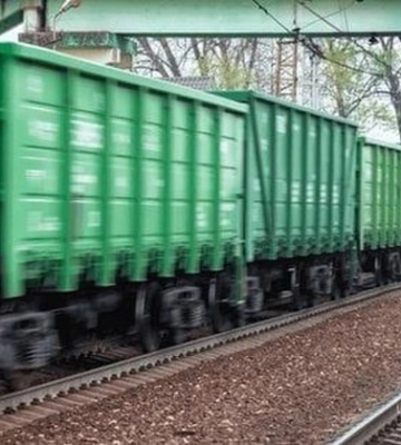 Львівський залізничник уник покарання за поширення фото з поставок військової техніки