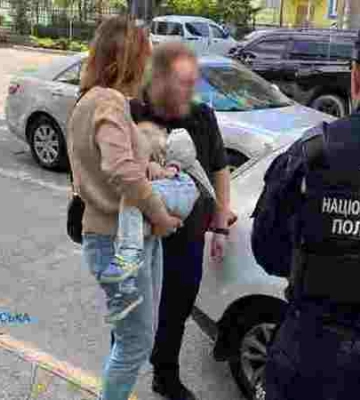 У Дніпрі дівчина хотіла продати 2-річного сина за мільйон гривень (відео)