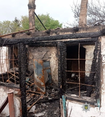 Через російські обстріли постраждали люди в Добропіллі, Красногорівці та Соловйовому