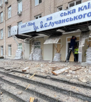 Подружжя агентів ФСБ, яке скоригувало ракетний удар по лікарні в Херсоні, засудили до 15 років тюрми, - СБУ