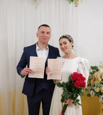&quot;Дзеркальна дата&quot;: на Волині 24 квітня одружилося 26 пар молодят