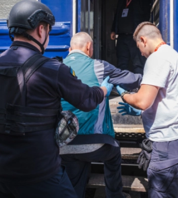 Із Торецька та Покровського району за добу евакуювали ще 54 людини, серед них - 8 дітей