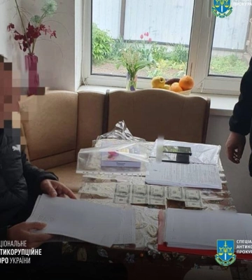 На одержанні хабаря викрито голову райсуду на Дніпропетровщині
