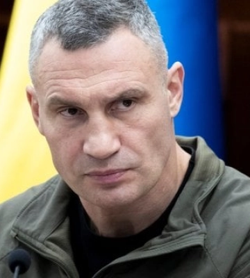 Кличко пропонує спростити процедуру забезпечення автомобілями людей з інвалідністю