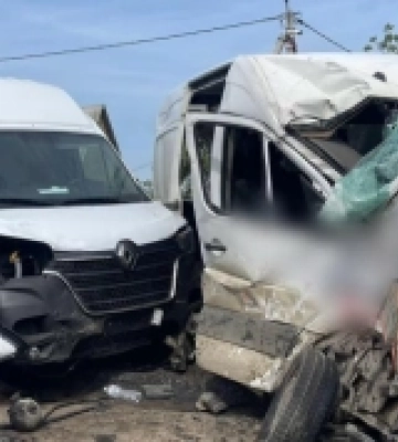 На трасі Одеса-Рені сталася ДТП за участю трьох автомобілів: постраждала людина