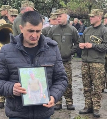 На Волині прощались із захисником Віталієм Городом 