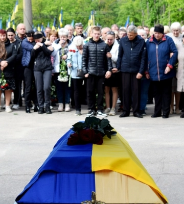 У Кропивницькому провели в останню путь двох солдатів