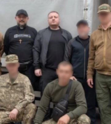 Військові на херсонському напрямку отримали допомогу: до них попрямувало вантажне авто