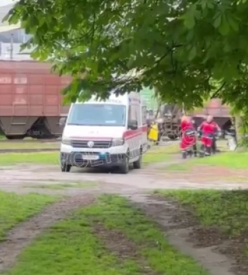 У Луцьку хлопця вдарило струмом на даху залізничного вагона: що відомо
