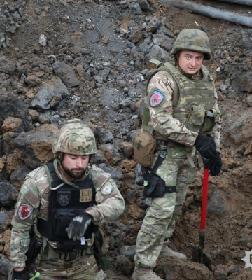 Росіяни влучили поблизу залізничного вокзалу в Балаклії 25 квітня: є поранені