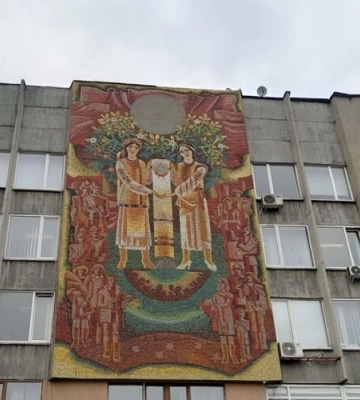 Цінну мозаїку лауреата Шевченківської премії художника Євгена Безніска і митця Богдана Сойки демонтують