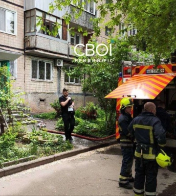 У Кривому Розі дитина вистрибнула з 4 поверху, щоб врятуватися від пожежі (ФОТО)