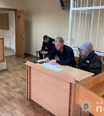 Жінку, яка у Дніпрі продавала власного сина, взяли під варту